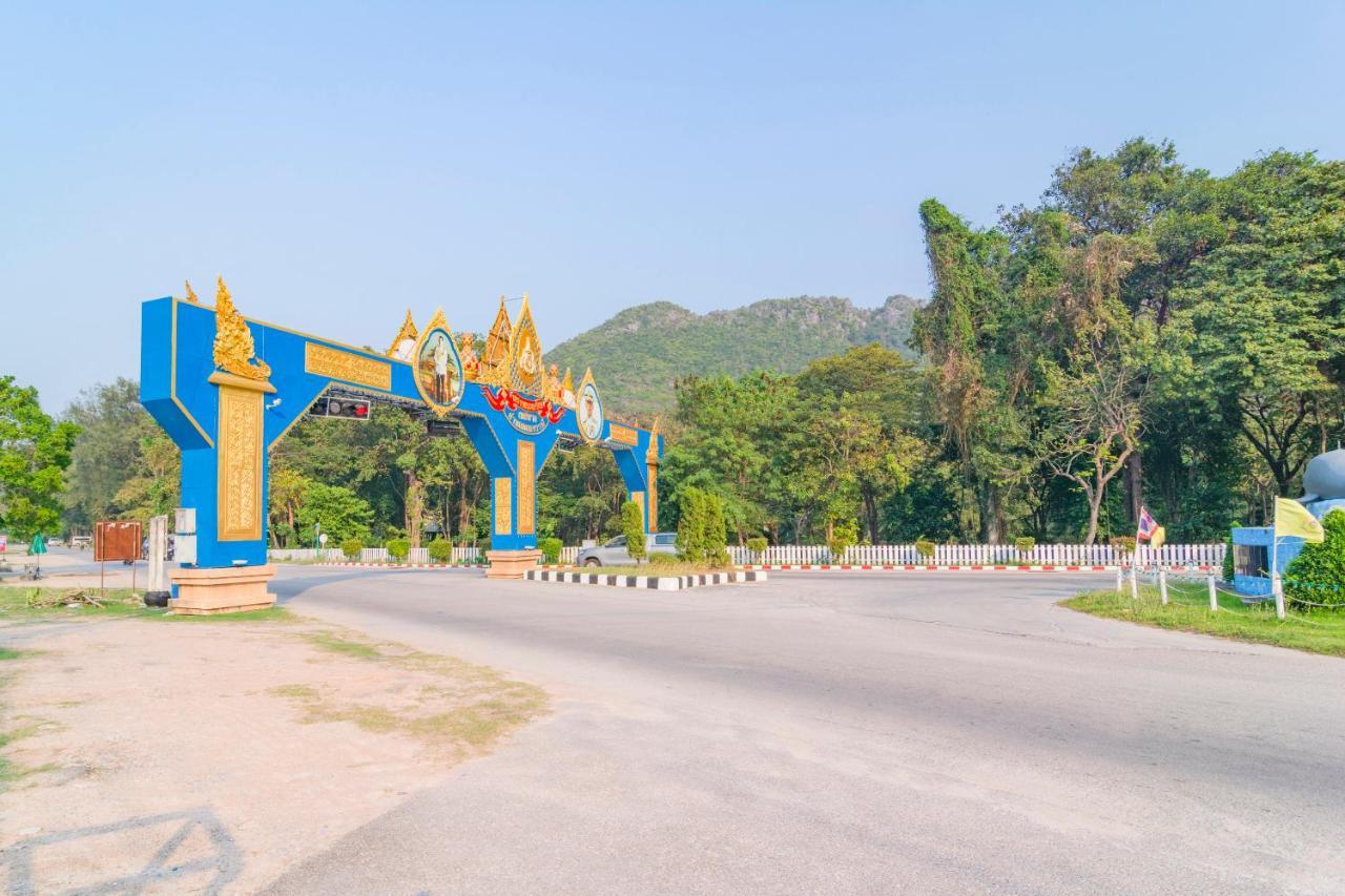 Oyo 658 Peamsook Resort Pracsuap Khirikhan Kültér fotó
